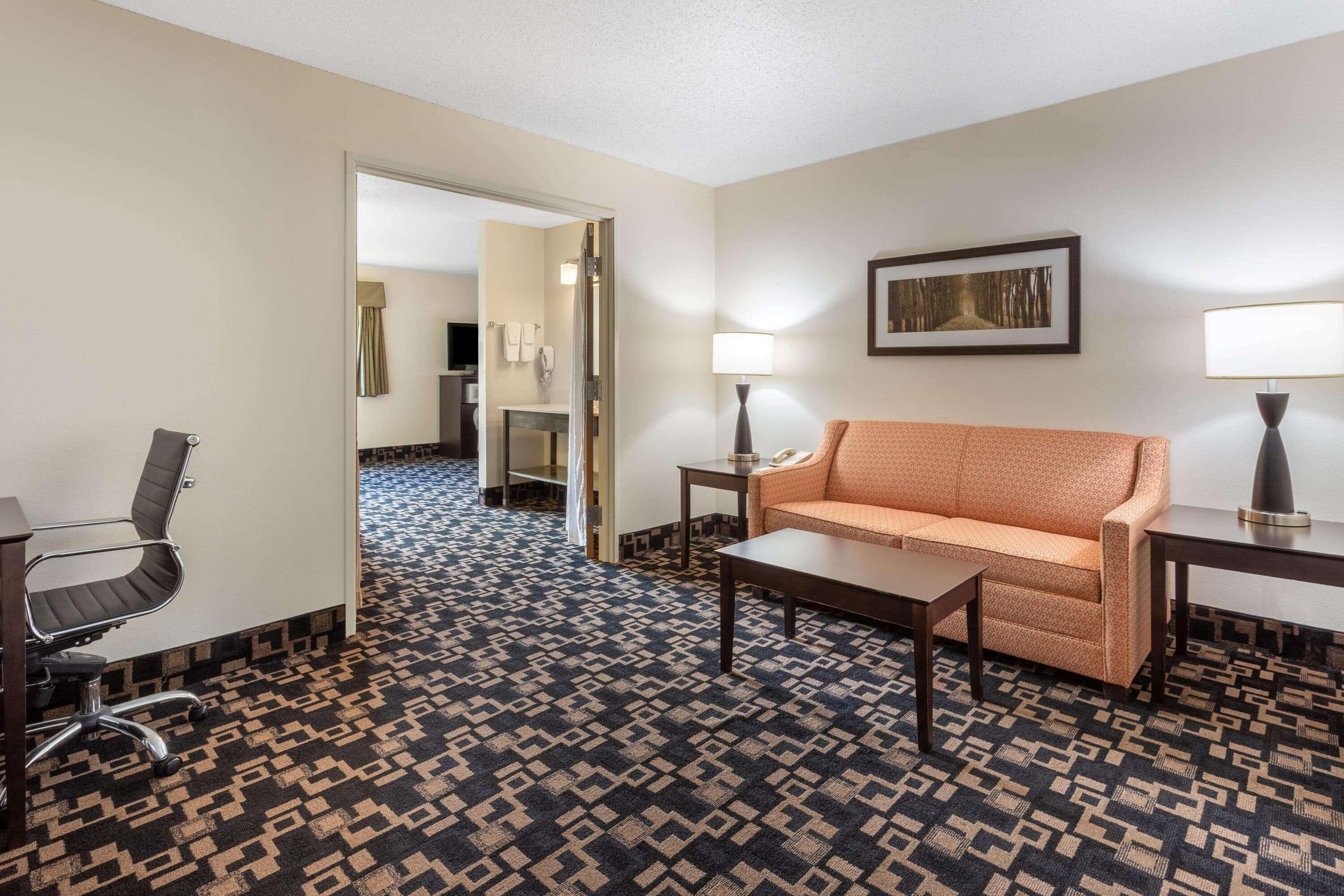 AmericInn by Wyndham Wausau Weston Bagian luar foto