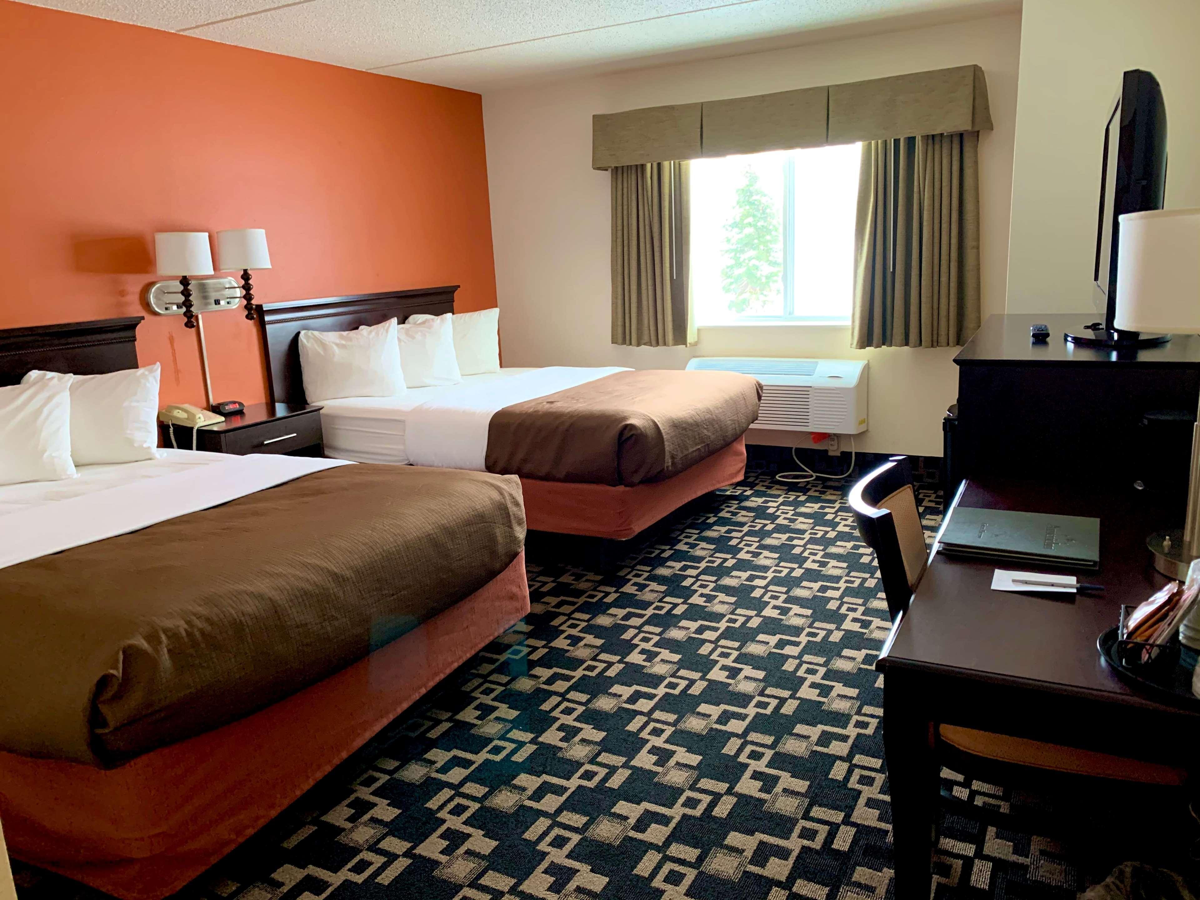 AmericInn by Wyndham Wausau Weston Bagian luar foto