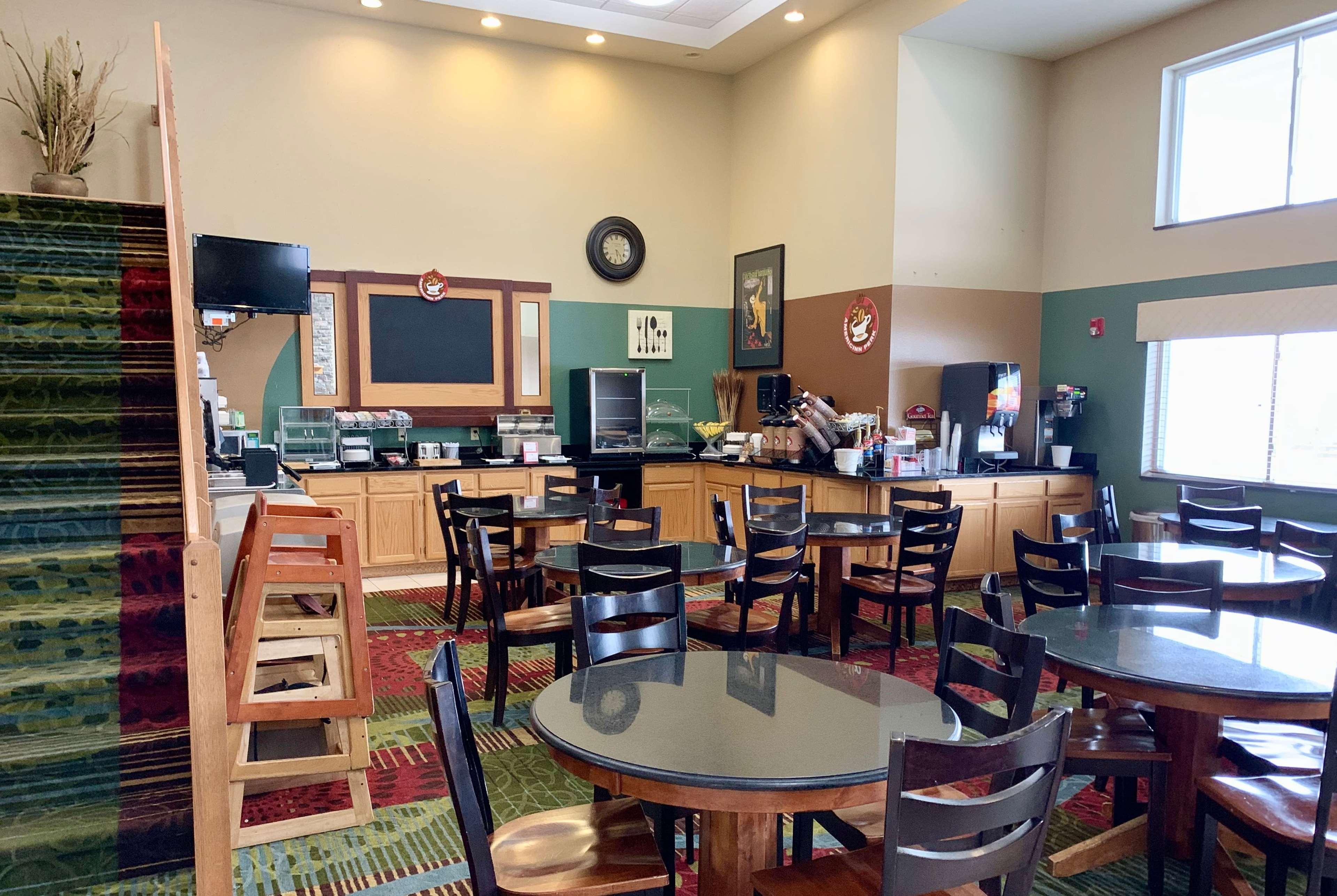 AmericInn by Wyndham Wausau Weston Bagian luar foto