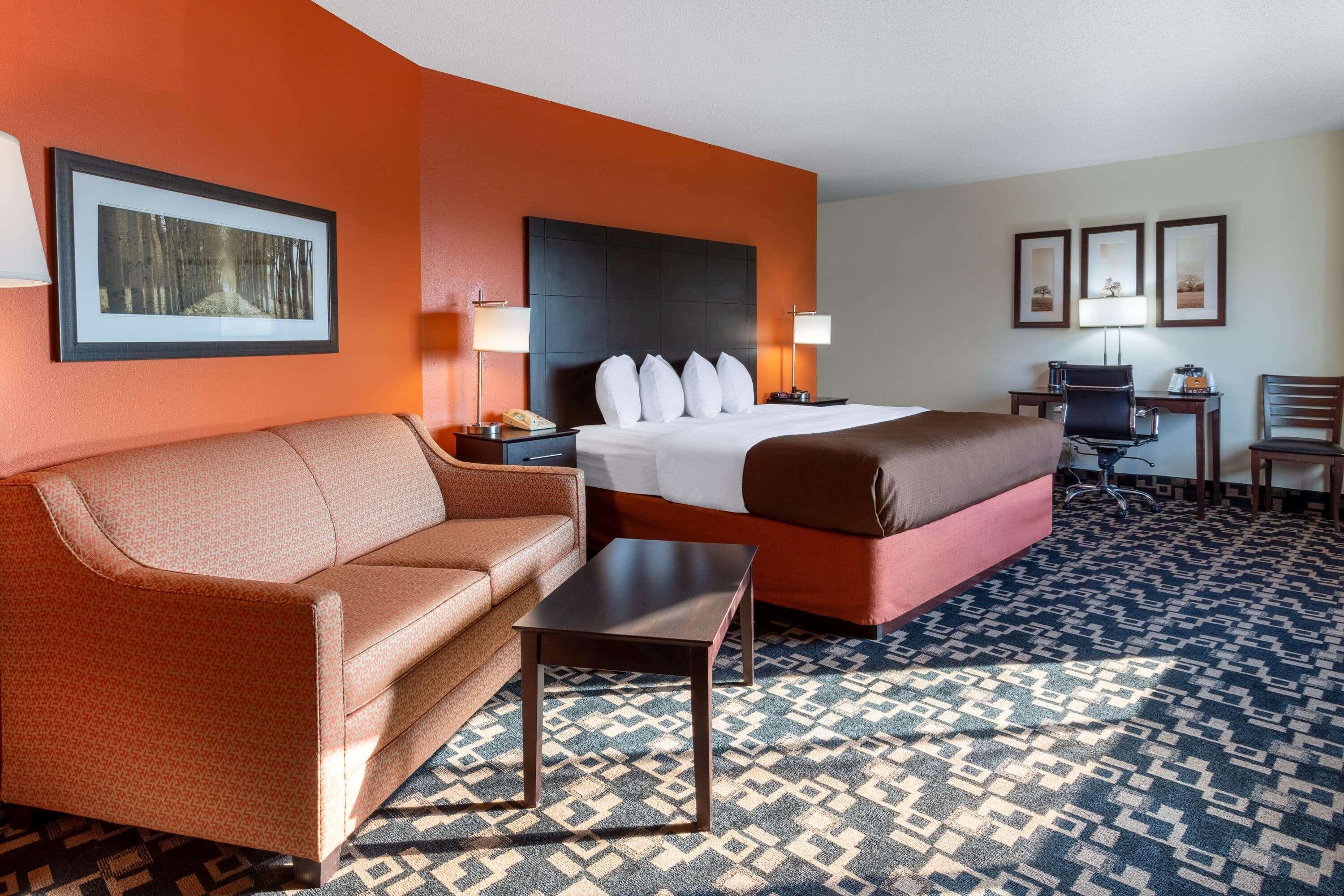 AmericInn by Wyndham Wausau Weston Bagian luar foto