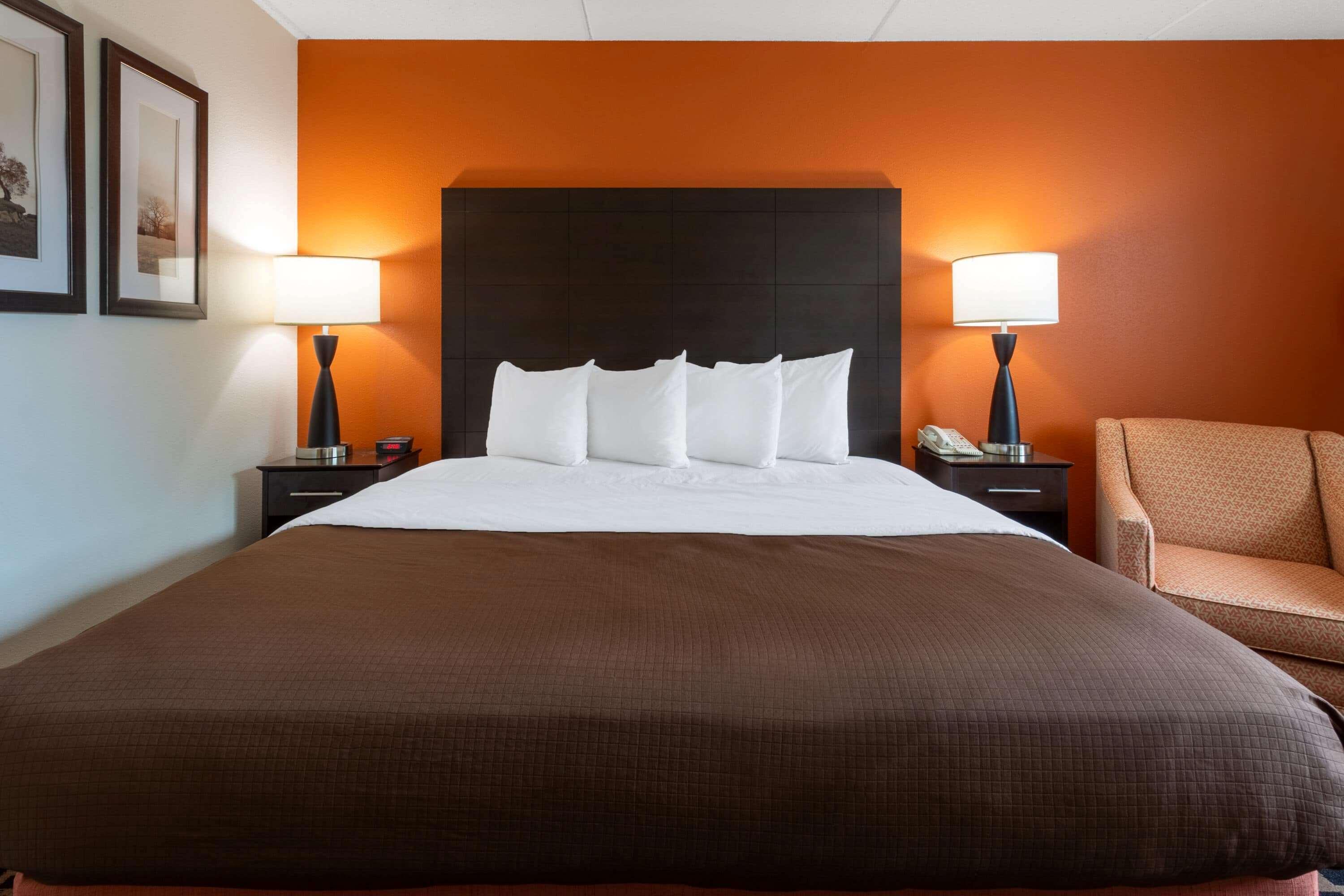 AmericInn by Wyndham Wausau Weston Bagian luar foto